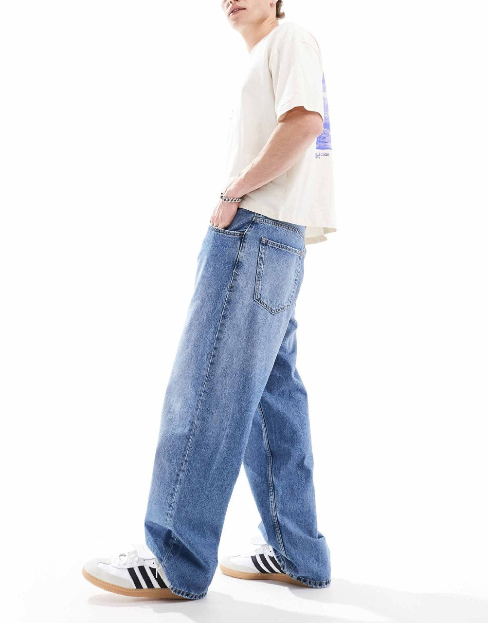 Pull&Bear baggy loose jeans in washed blue