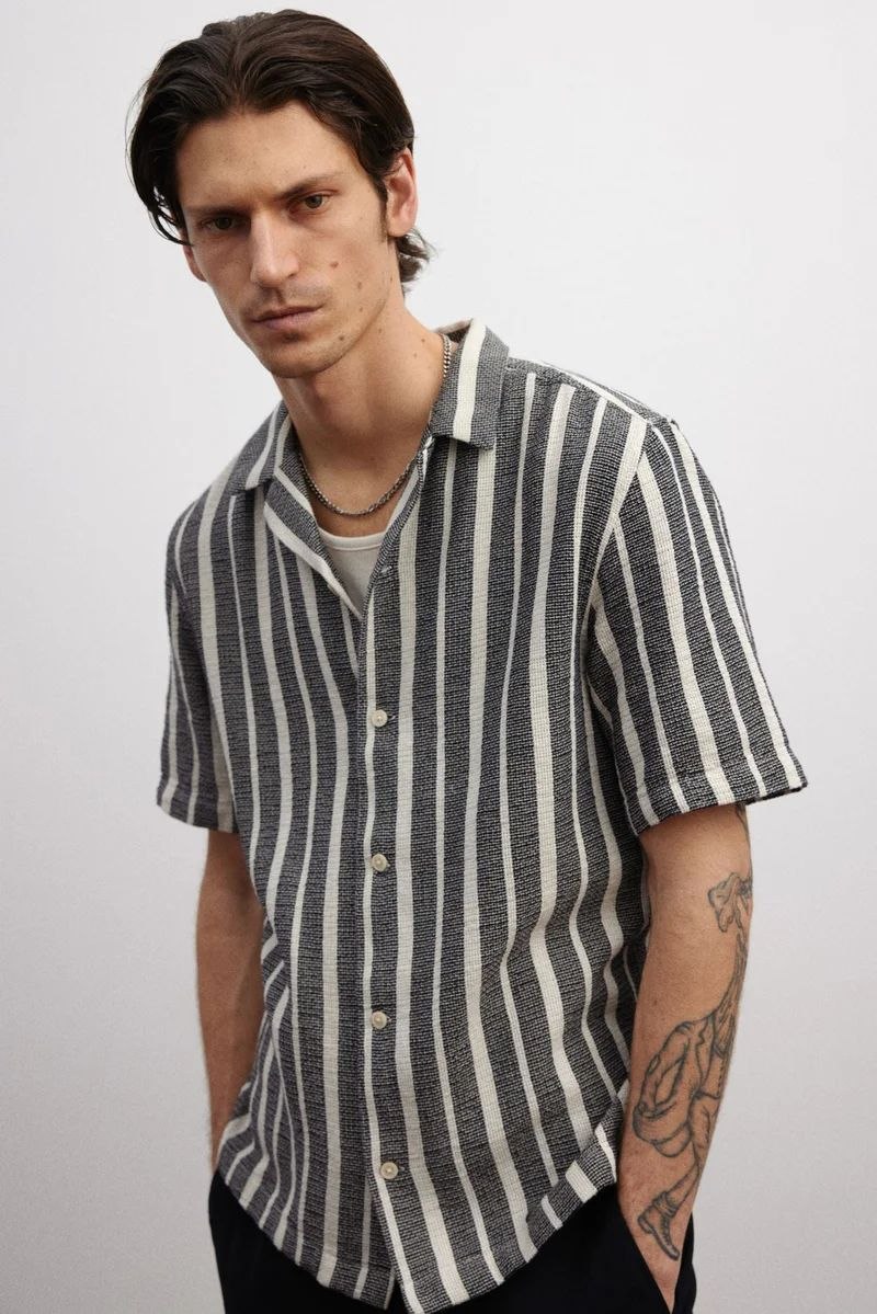 H&M Textured resort shirt | Regular Fit