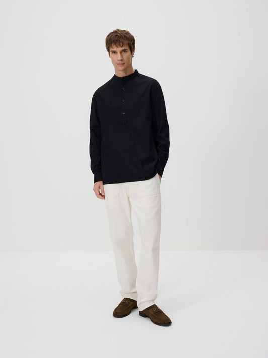 Reserved black regular fit shirt with a stand-up collar and long buttoned cuffs