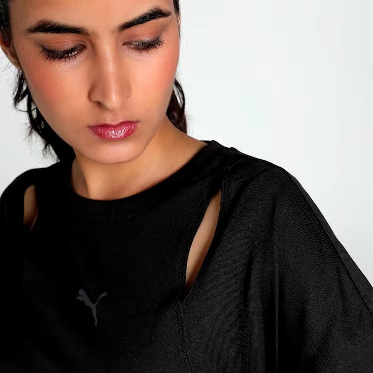 PUMA DARE TO OVERSIZED CUTOUT TEE - Basic T-shirt