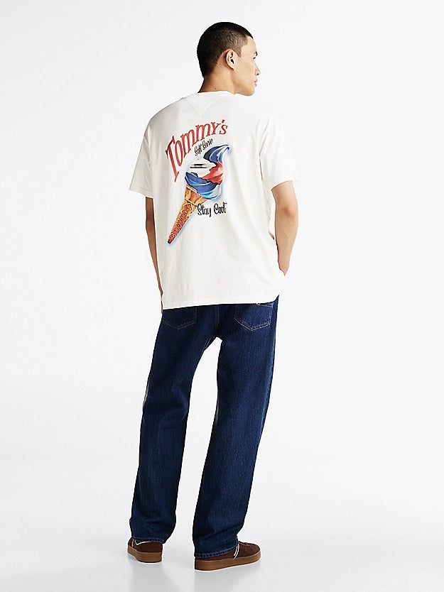 Tommy Jeans Retro
Graphic T-Shirt