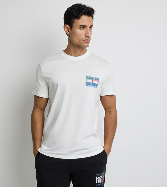 Tommy Jeans blurry flag
back print t-shirt