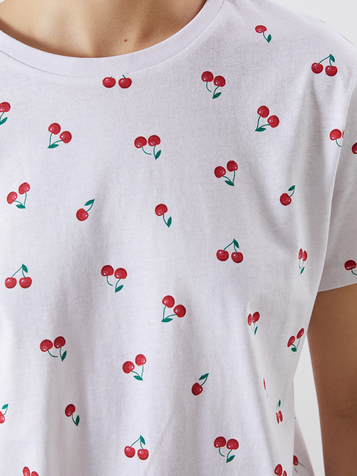 Springfield Casual All-Over Cherry Pattern Crew Neck Tee