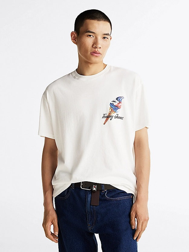 Tommy Jeans Retro
Graphic T-Shirt